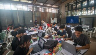 Organize a hackathon to develop UA-Ready applications